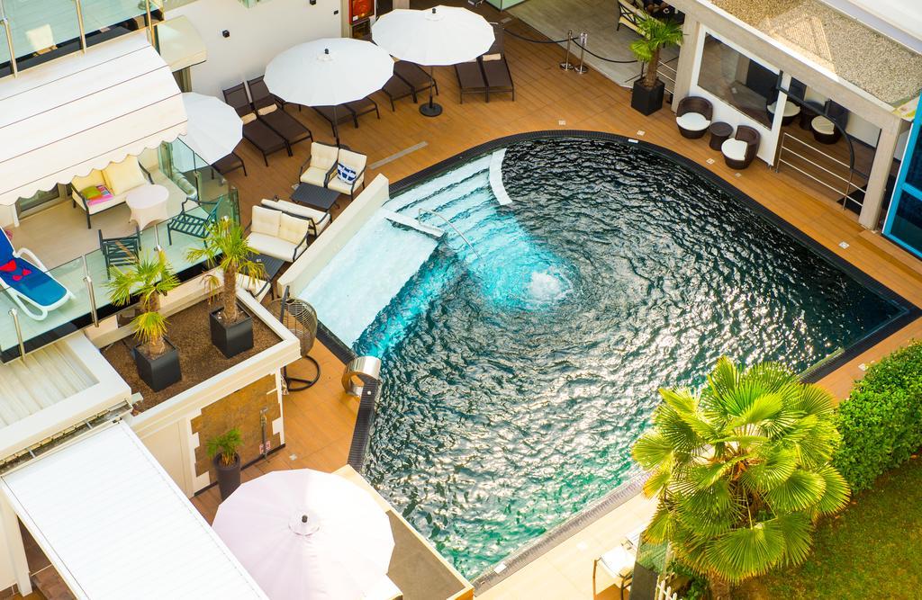 Hotel Rossini 4S Lignano Sabbiadoro Exteriör bild
