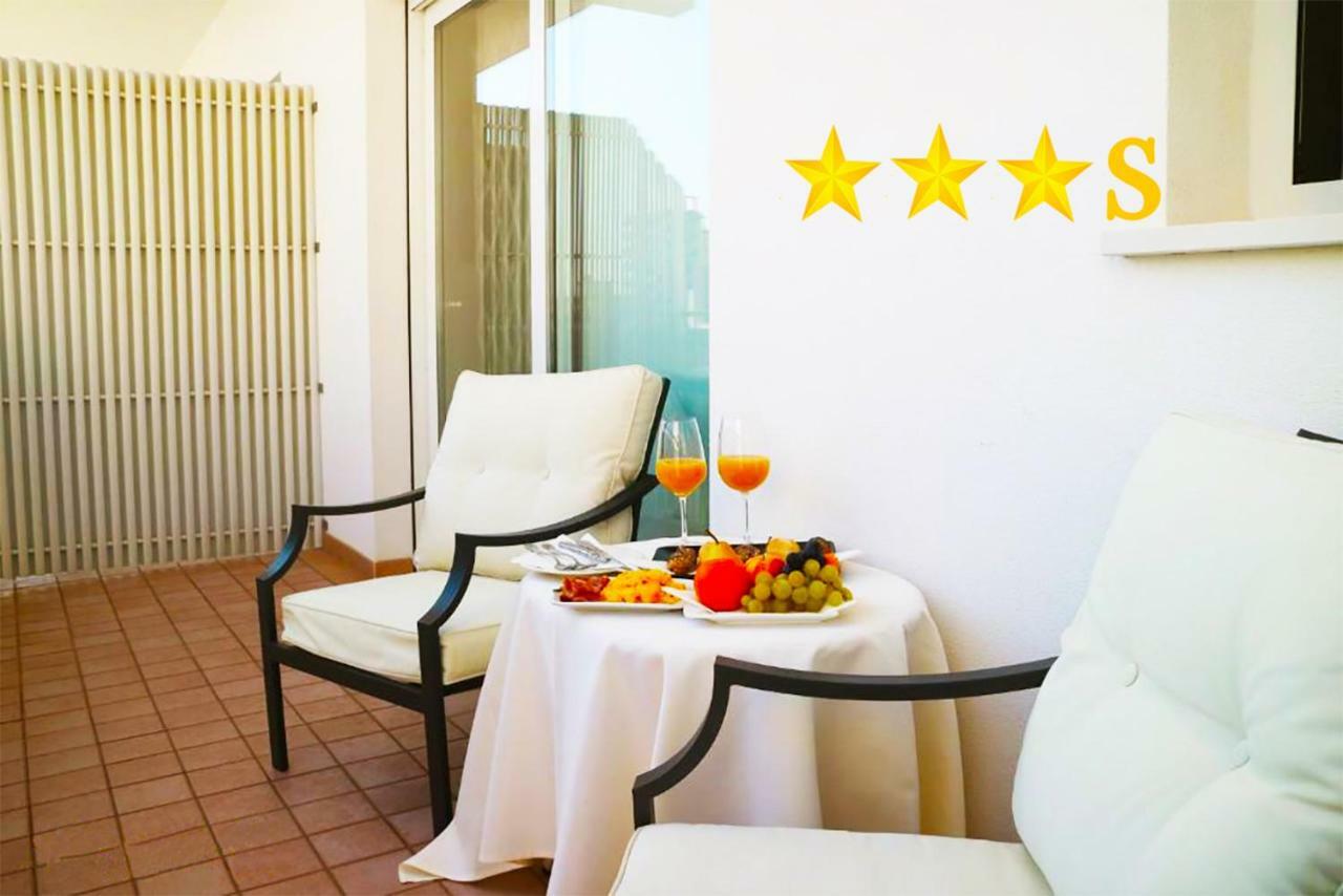 Hotel Rossini 4S Lignano Sabbiadoro Exteriör bild